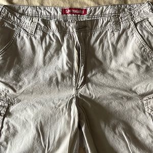 Men’s used cargo shorts